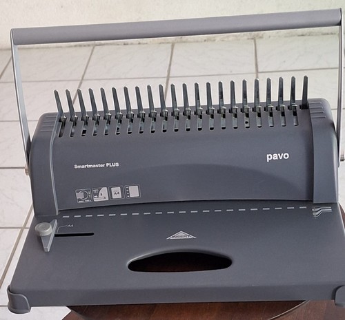Stanz bindemaschine mit - mit, viel