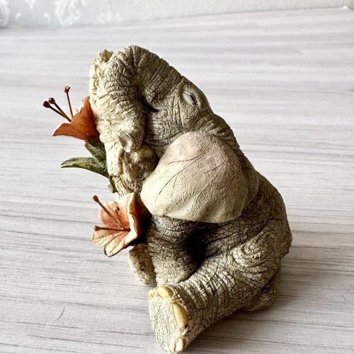 Tuskers elefant sleepy - tuskers,