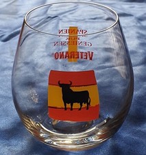 Osborne Veterano Glas Spanien pur Motiv Stier vor spanischer Flagge