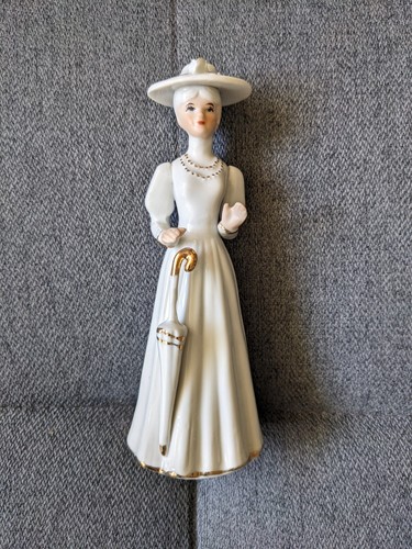 Frau mit hut und - mit, schirm