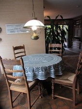 Vintage Castle Furniture Esstisch und 4 Stühlen rund ausziehbar Eiche rustikal