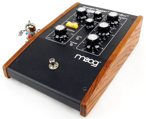 Moog moogerfooger 107 - moog,