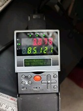 OMRON ZS-HLDC41 laser