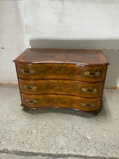 Barockkommode Nusswurzel um