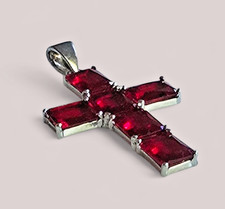 * Schöner Kreuzanhänger *