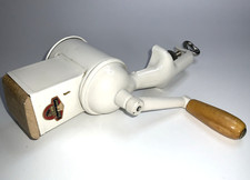 Zassenhaus Trommelreibe Mandelmühle Raspel