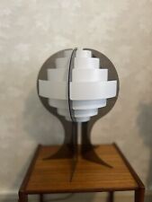 Strips Tischlampe von Preben