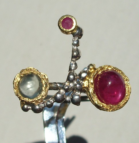 Ces ring rubin und - ces,