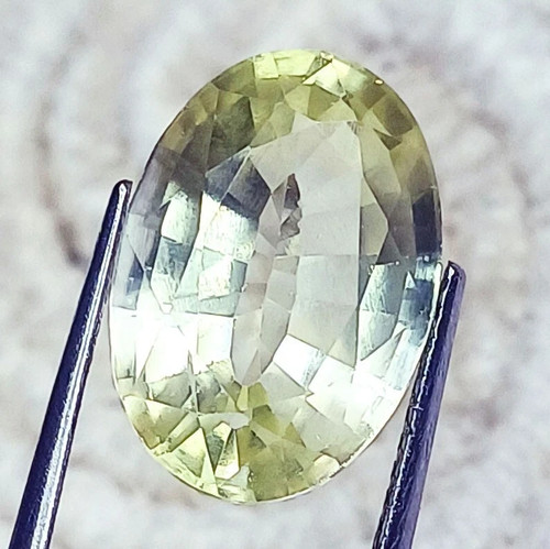 Natürlicher gelber saphir - natürlicher,