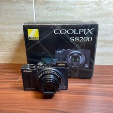 Nikon COOLPIX S8200