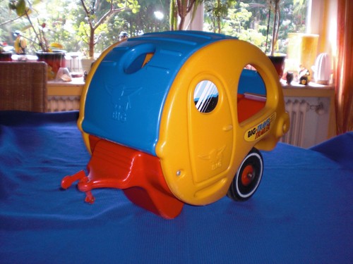 Big travel trailer blau - travel,