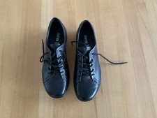 Biete neue ARA Damenhalbschuhe in Schwarz, Gr. 40 G, mit Luftpolstersole
