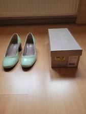 Taupage Pumps mint mit