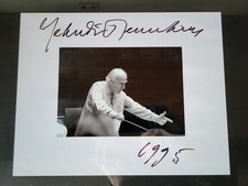 Yehudi Menuhin - Geiger/Dirigent - Original Autogramm - Großfoto 30×23,5cm