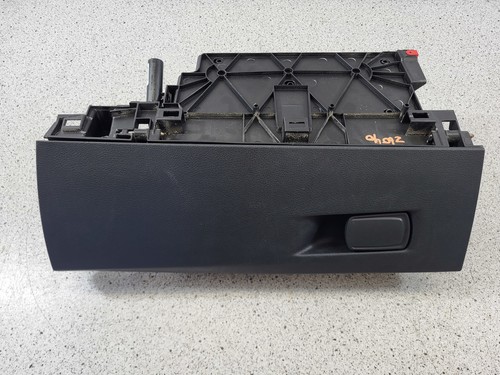 Bmw f46 218d handschuhfach - f46, 218d,