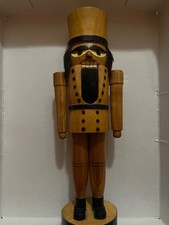 Großer Nussknacker Holz Figur