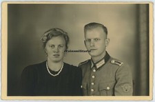 Orig. Foto AK Portrait Polizei mit Frau in BEBRA Hessen