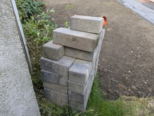 Palisaden aus Beton gebraucht