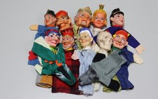 12x  ältere Handpuppen für