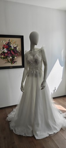 Brautkleid weiß blüten - brautkleid,