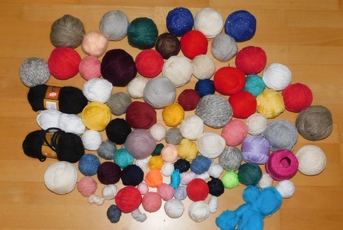 1kg woll und - ca.3,1kg, garnreste