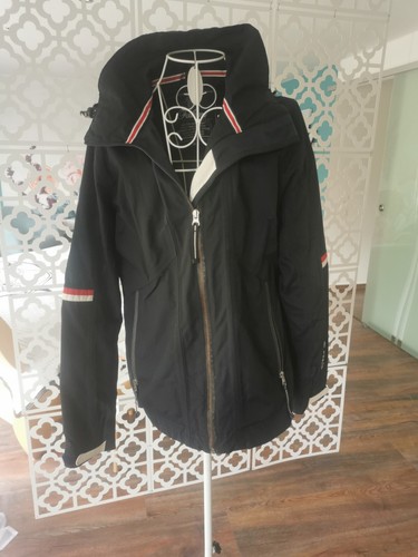 Windbreaker falcon - windbreaker,