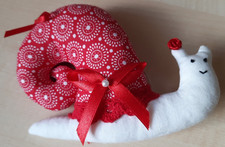 Schnecke Tilda , Dekoschnecke, Geschenkanhänger, Stoffschnecke??