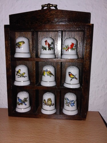 Setzkasten mit fingerhüten - setzkasten,
