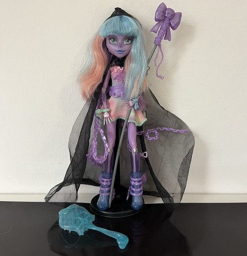 Monster high haunted student - monster,