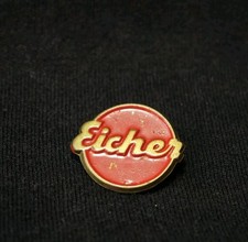 Alte Eicher 2 cm Brosche Werbung Traktor Sammler Anstecknadel 