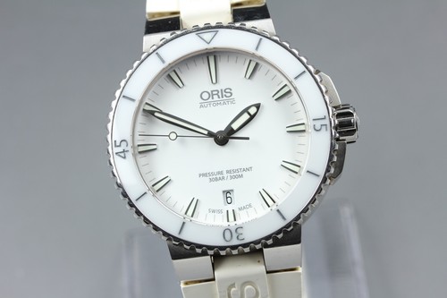 Near mint original case - mint, case]