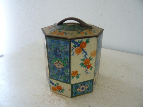 Alte blechdose shabby - alte,