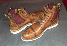 LUXUS, Lloyd Brighton