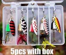 5 Stk Set Metall Köder Spinner Blinker Kurbel Raubfisch Drillingshaken 8Gr Box