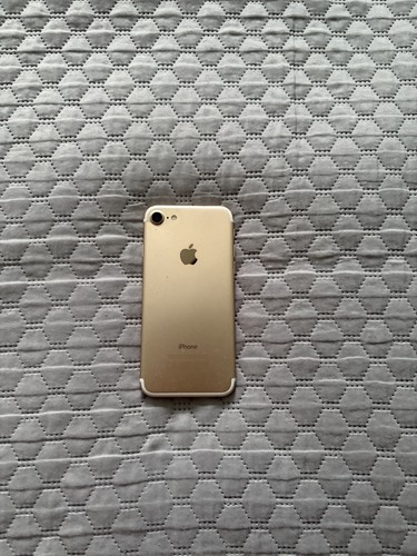 Apple iphone gold 32gb - 7,