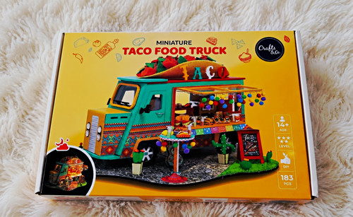 Crafts miniatur taco - &,