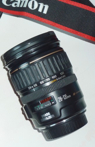 Canon 135 3 5 - 28-135, f/3.5-5.6