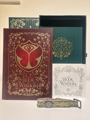 Tomorrowland treasure case - treasure,