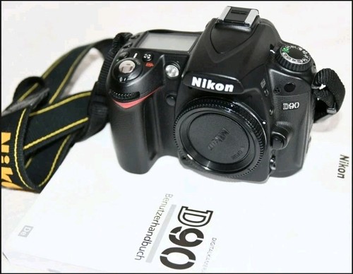 Nikon d90 mp - 12.3,