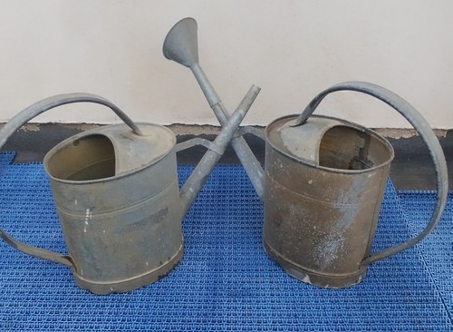 Alte kleine gießkanne - 2,