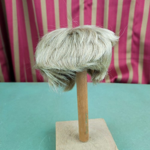 Blonde puppenperücke - blonde,