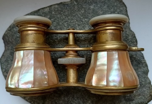 Schönes antikes opernglas mit - opernglas,