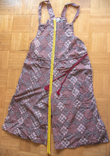 Grau-Rot gemusterte Latzhose von Guru-Shop | Einheitsgröße für Schwangerschaft