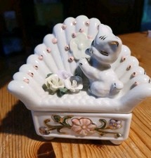 Vorratsdose Keramik Katze auf Sofa