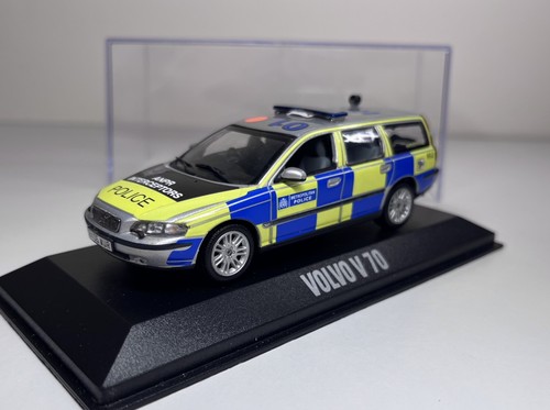 Minichamps volvo v70 - 1:43,