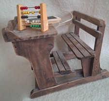 Alte schulbank aus holz - alte,