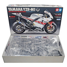 Tamiya 14105 Yamaha YZR-M1