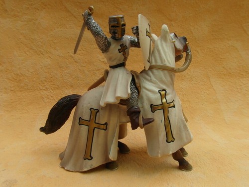 Schleich kreuzritter auf pferd - schleich,