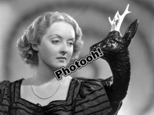 Bette Davis Posed With Deer