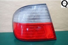 Heckleuchte aussen links